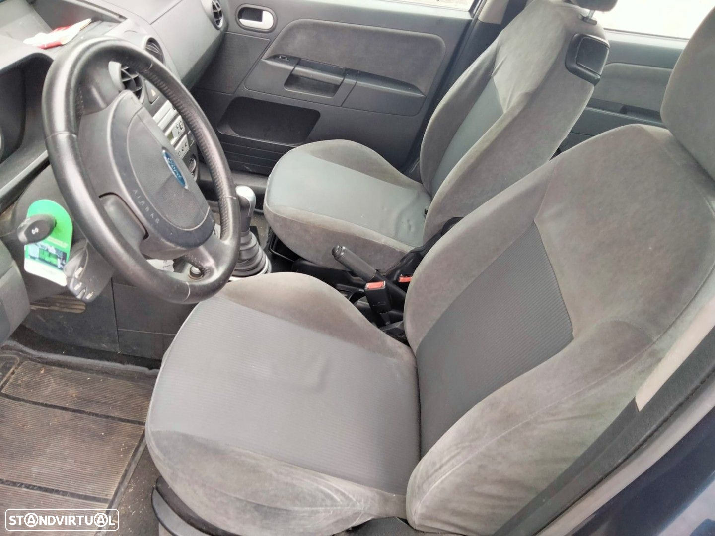 Ford Fusion 1.2i de 2004 disponível para peças - 12