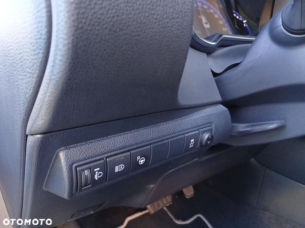 Toyota Corolla 1.8 Hybrid Comfort - 20