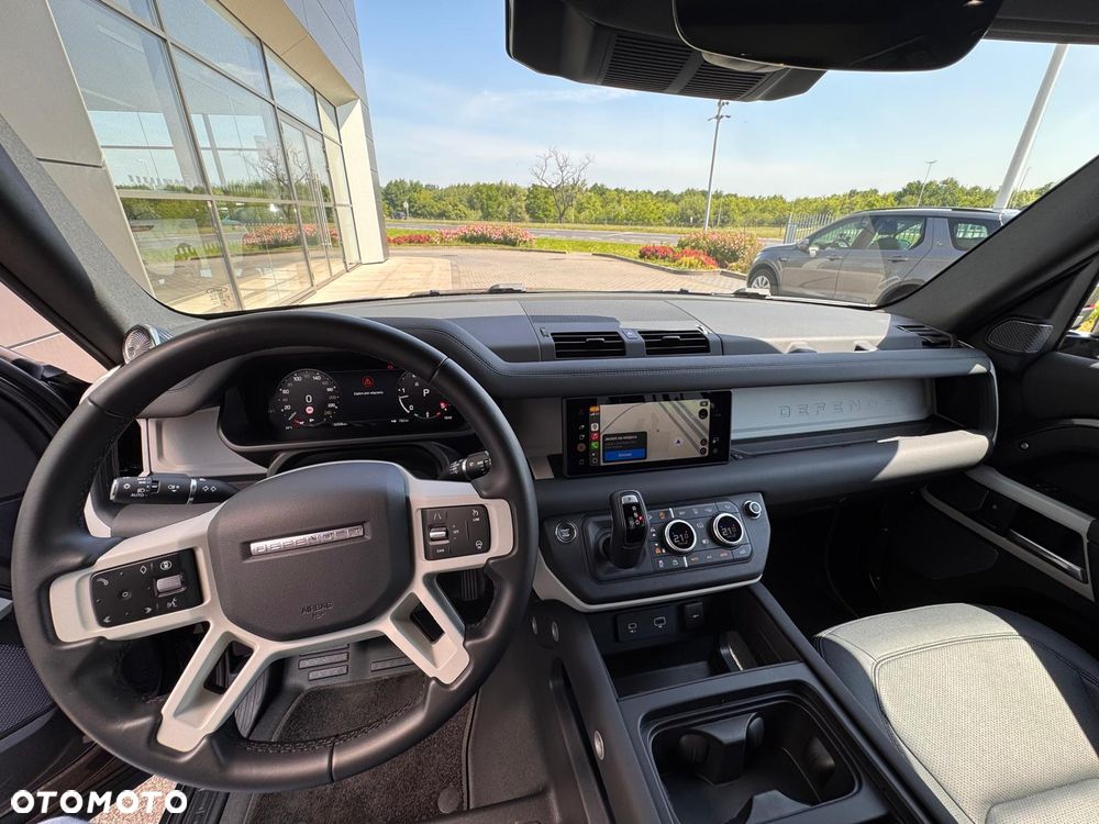 Land Rover Defender 110 D200 SE - 9