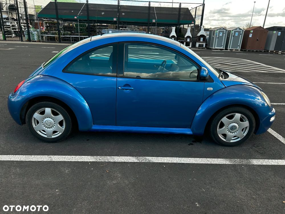 Volkswagen New Beetle - 7