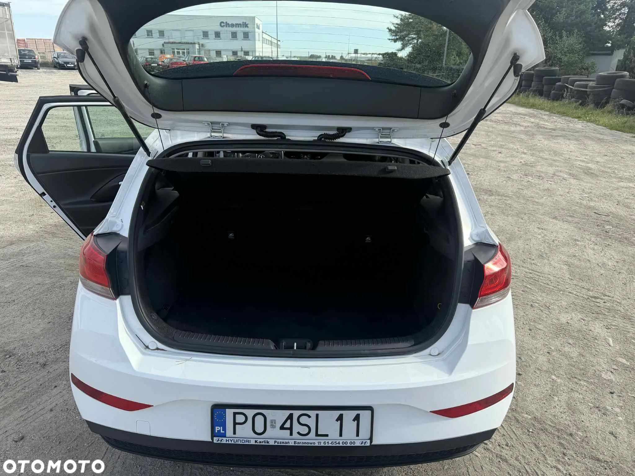 Hyundai i30 1.5 DPI Classic + - 15