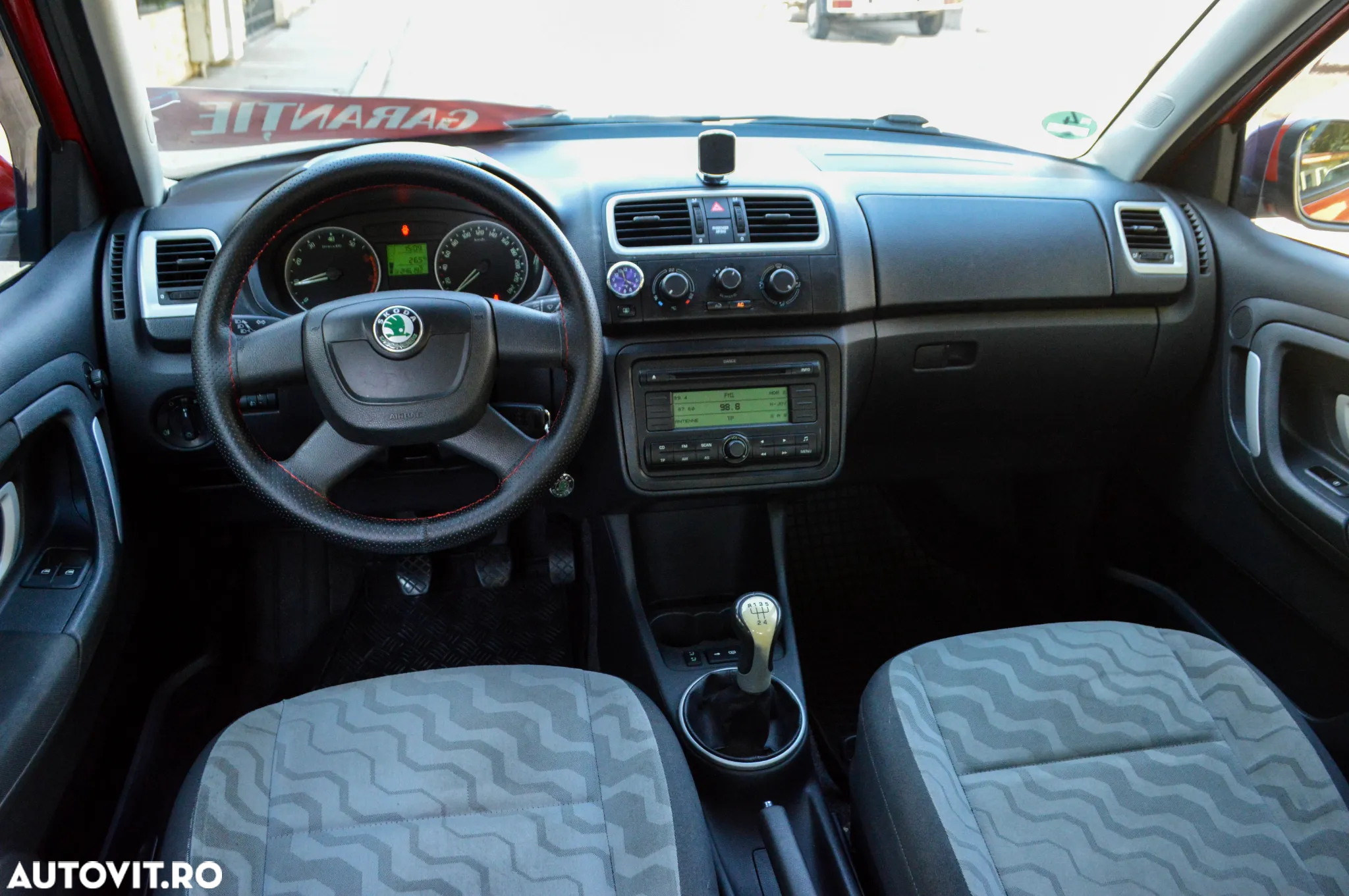 Skoda Fabia 1.2 HTP Ambiente - 24