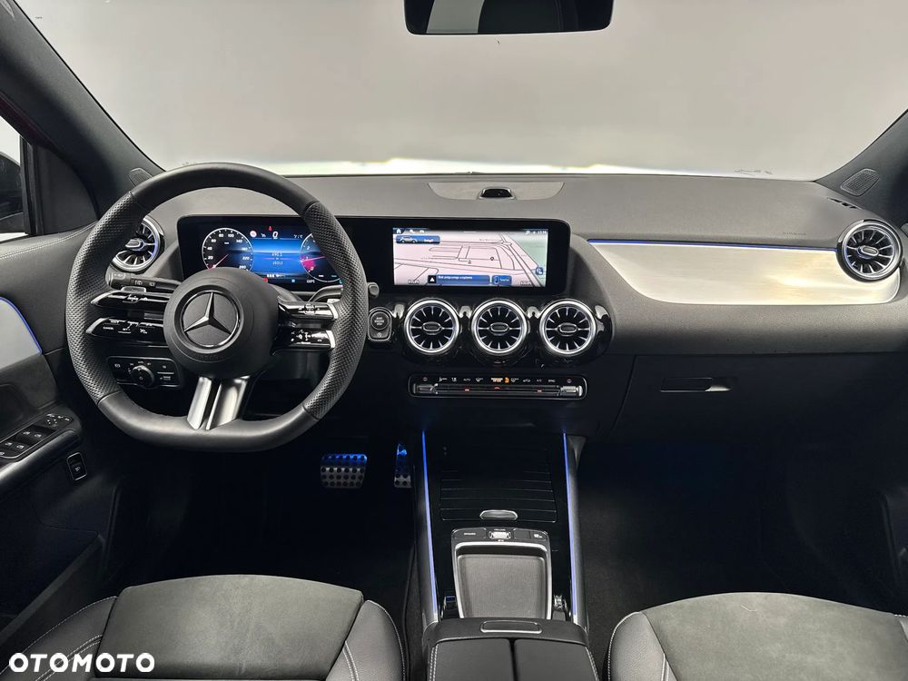 Mercedes-Benz GLA 200 mHEV AMG Line 7G-DCT - 24