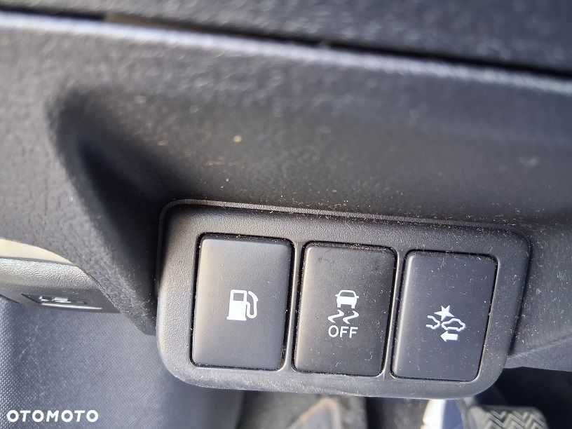 Toyota Avensis 1.8 Premium - 20