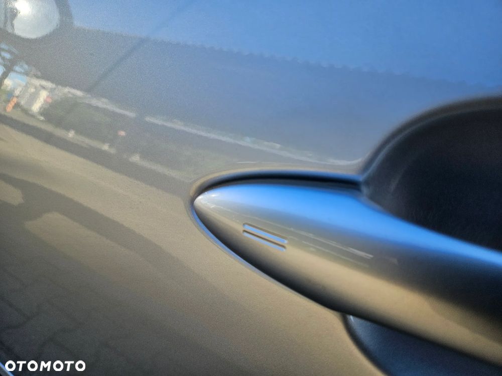 Toyota Prius 1.8 Hybrid Premium - 10