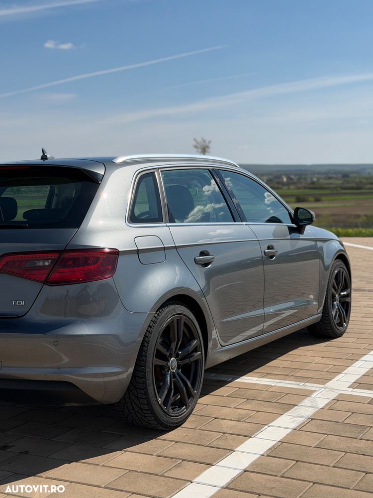 Audi A3 2.0 TDI ack S tronic - 9