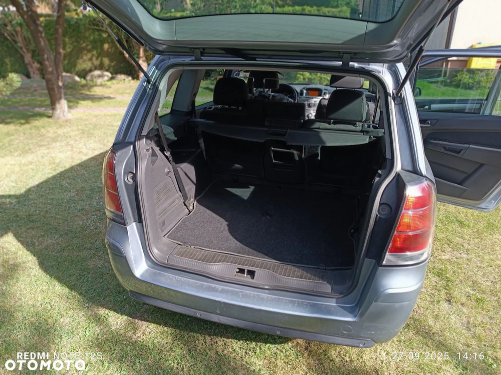 Opel Zafira - 8