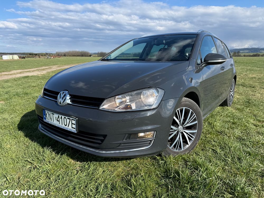 Volkswagen Golf - 2