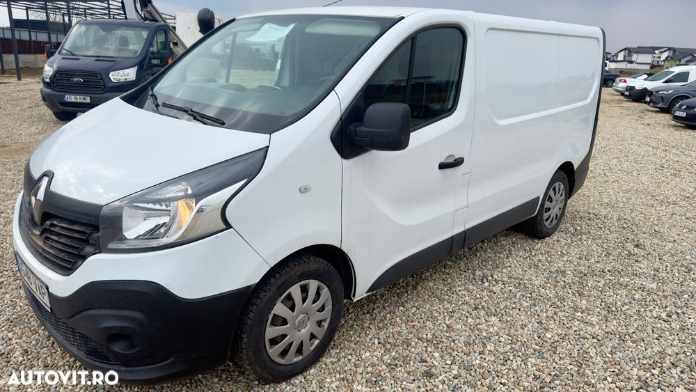 Renault Trafic - 1