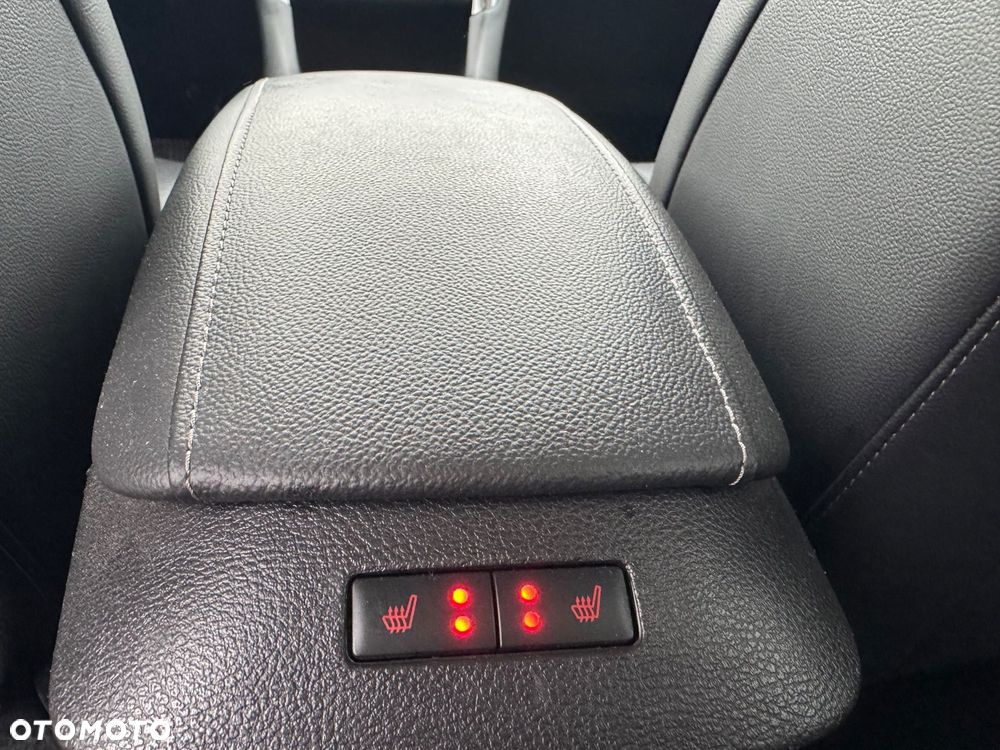 Ford Mondeo ver-2-0-ecoblue-titanium - 26