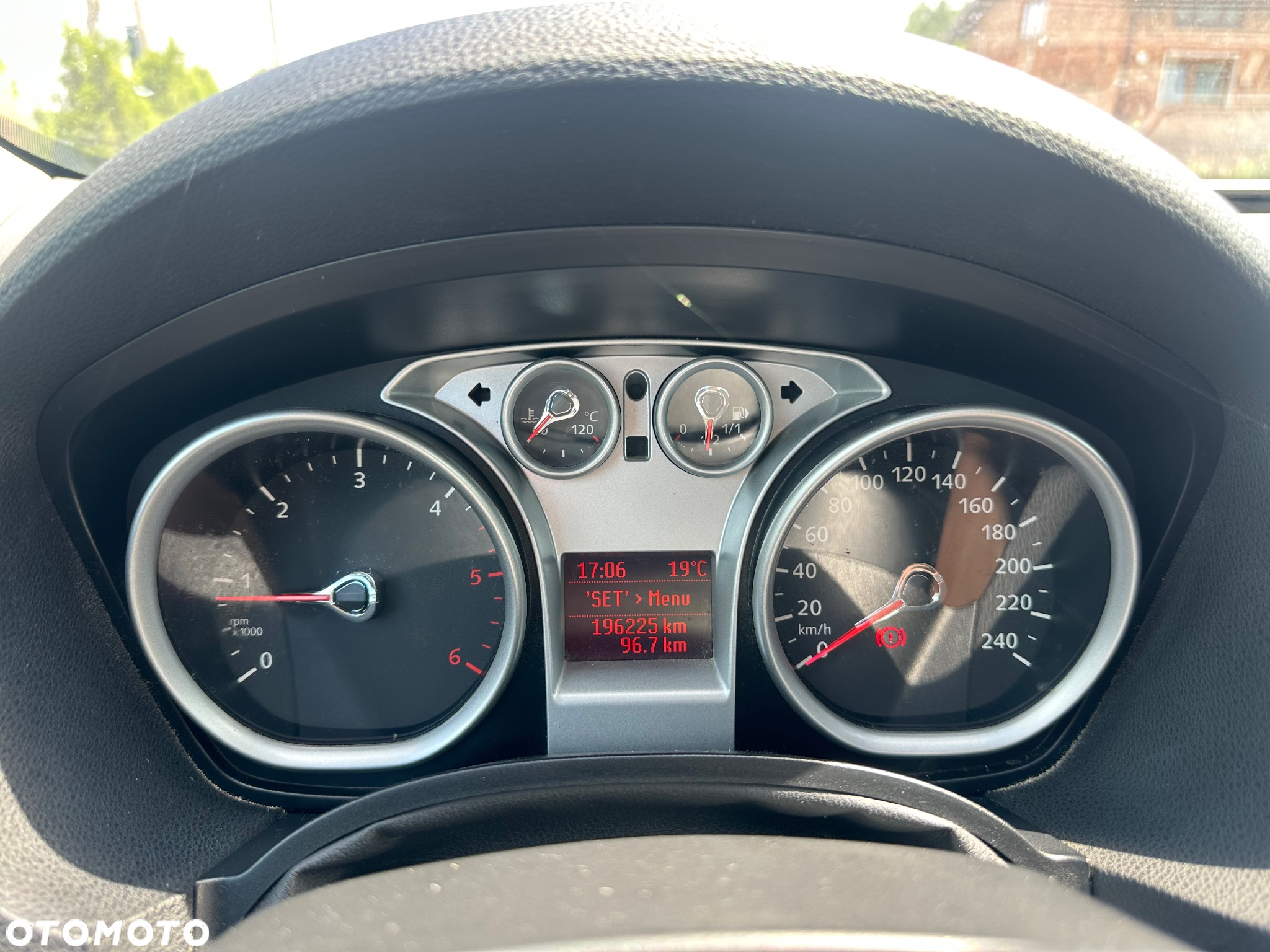Ford Kuga 2.0 TDCi 2x4 Titanium - 18