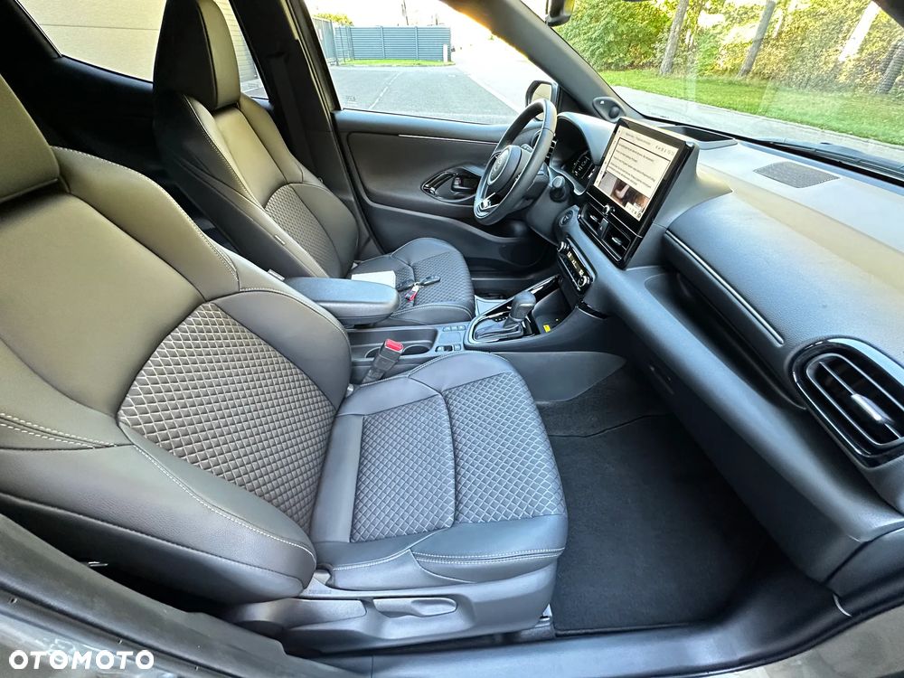 Toyota Yaris 130 1.5 VVT-i Premiere Edition - 25