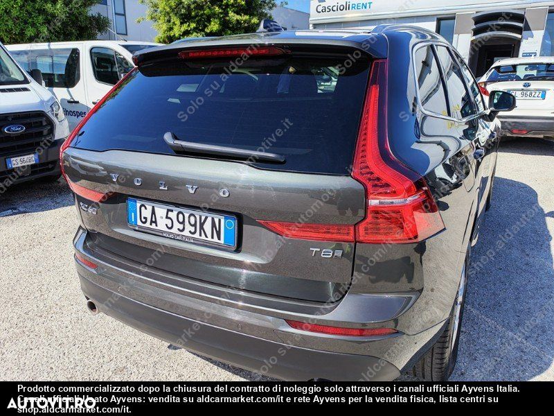 Volvo XC 60 T8 Twin Engine AWD Momentum - 2
