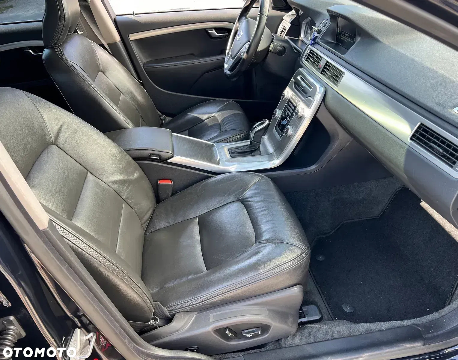 Volvo XC 70 - 4