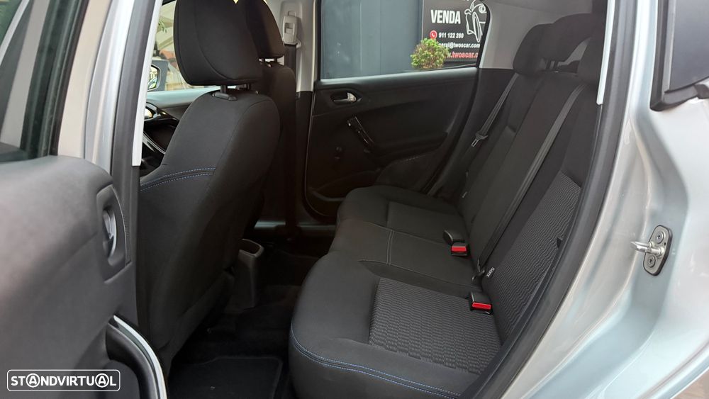 Peugeot 208 1.2 PureTech Style - 13