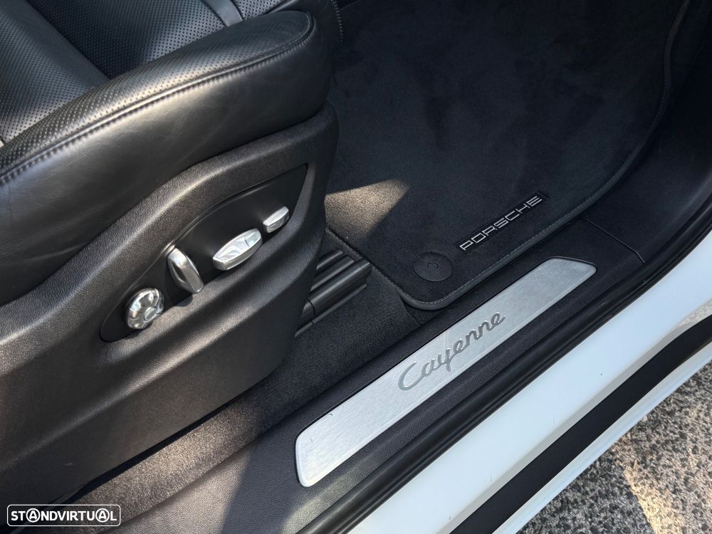 Porsche Cayenne E-Hybrid Tiptronic S - 47