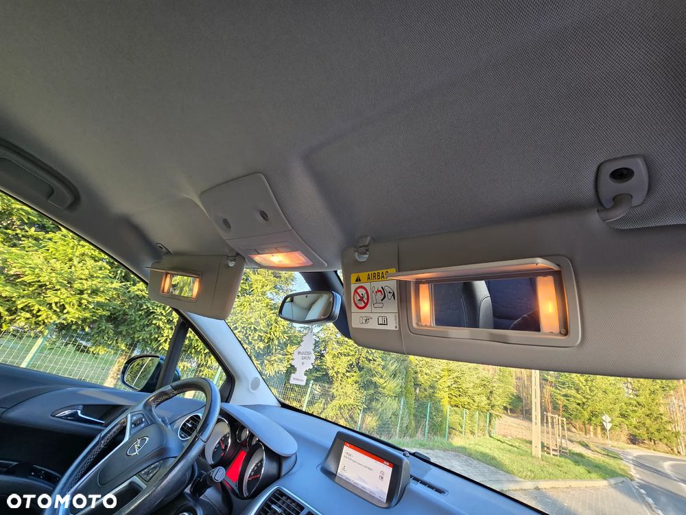 Opel Meriva 1.4 T Cosmo - 30