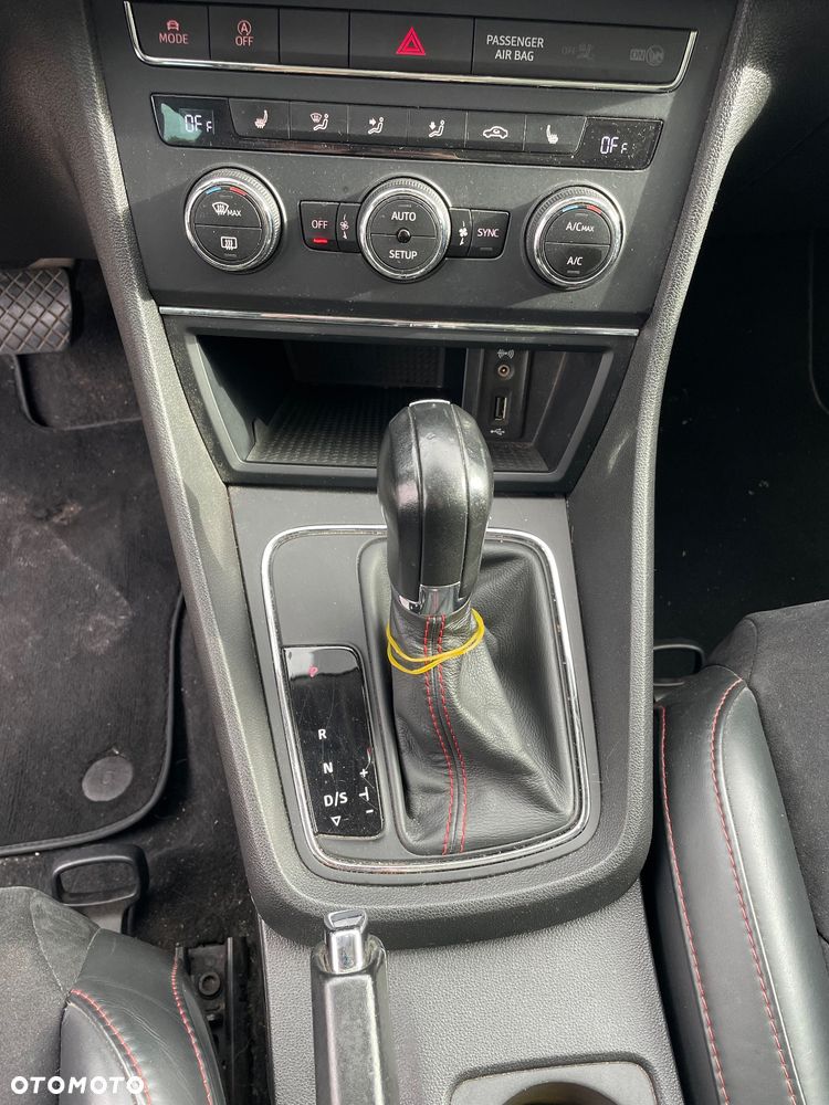 Seat Leon 2.0 TDI FR S&S DSG - 20