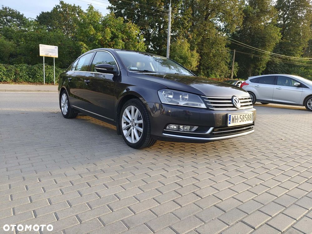 Volkswagen Passat - 11
