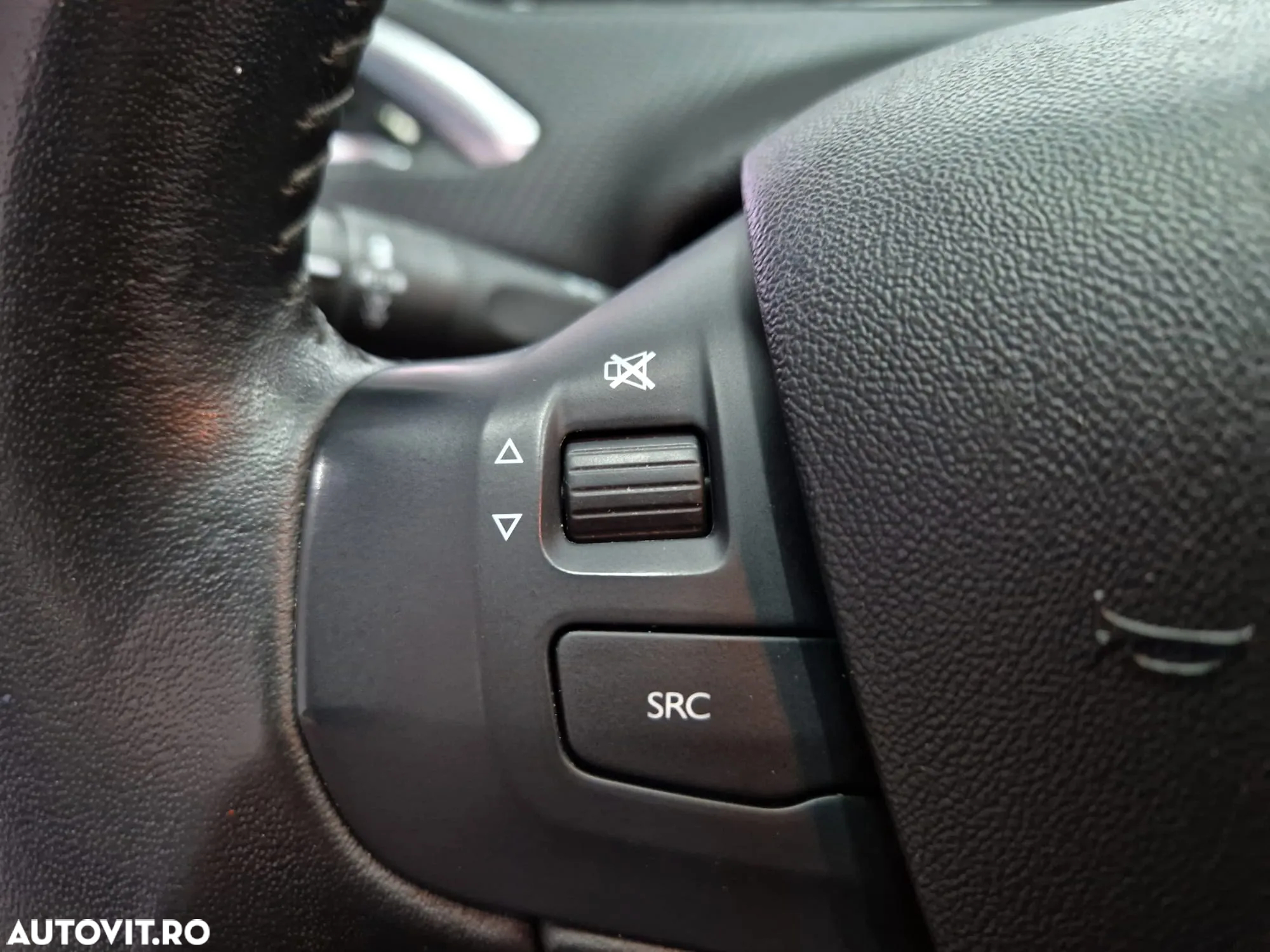 Peugeot 2008 1.5 BlueHDI FAP Active - 13