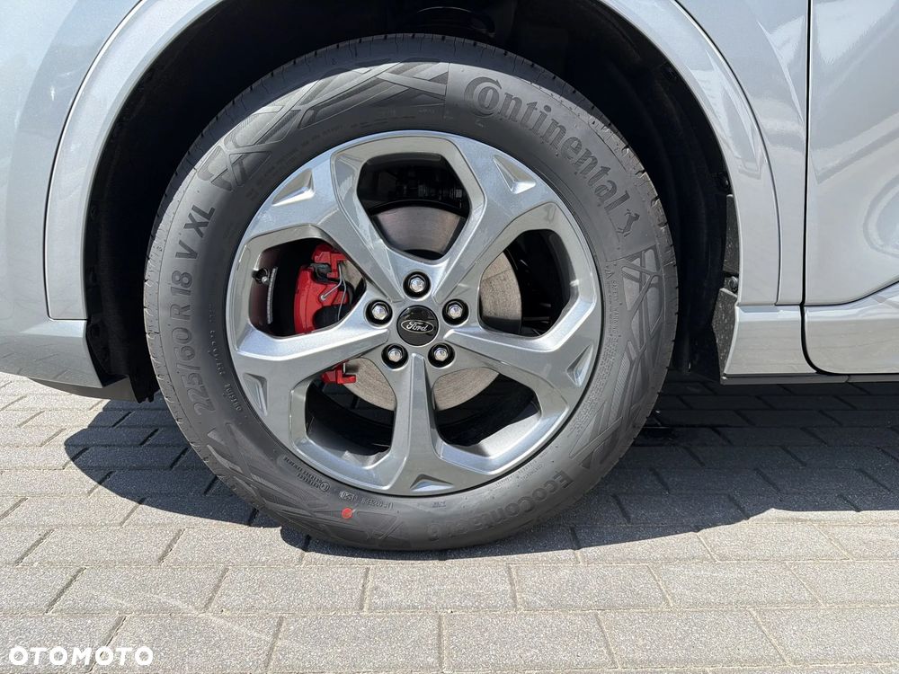 Ford Kuga 2.5 Duratec FHEV 4x4 ST-LINE X - 26