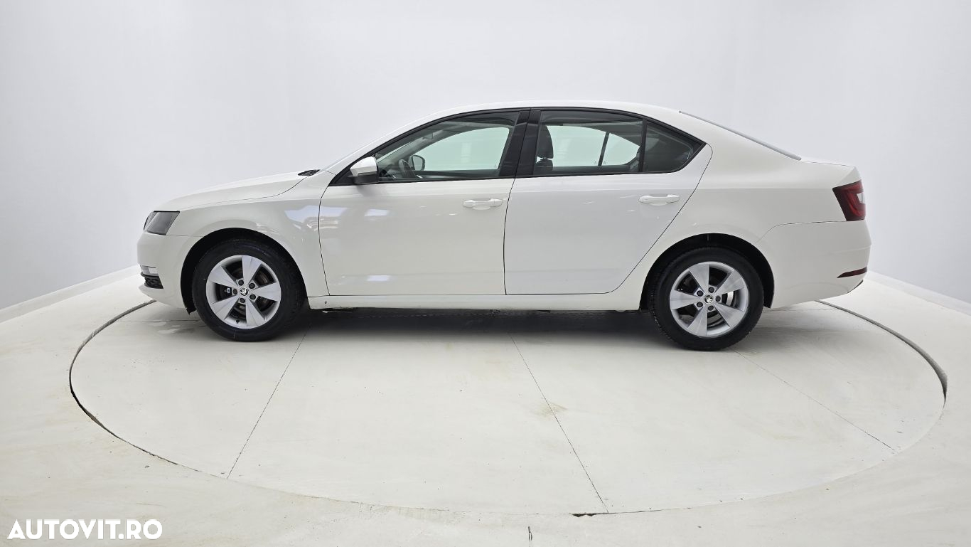 Skoda Octavia - 9