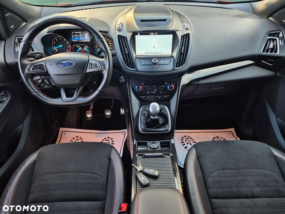 Ford Kuga 1.5 EcoBoost 2x4 ST-Line - 26