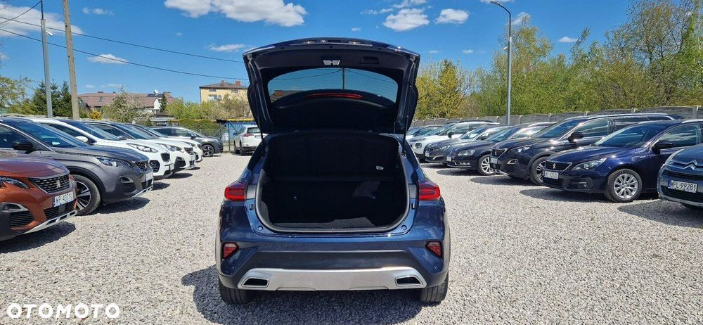 Kia XCeed - 11