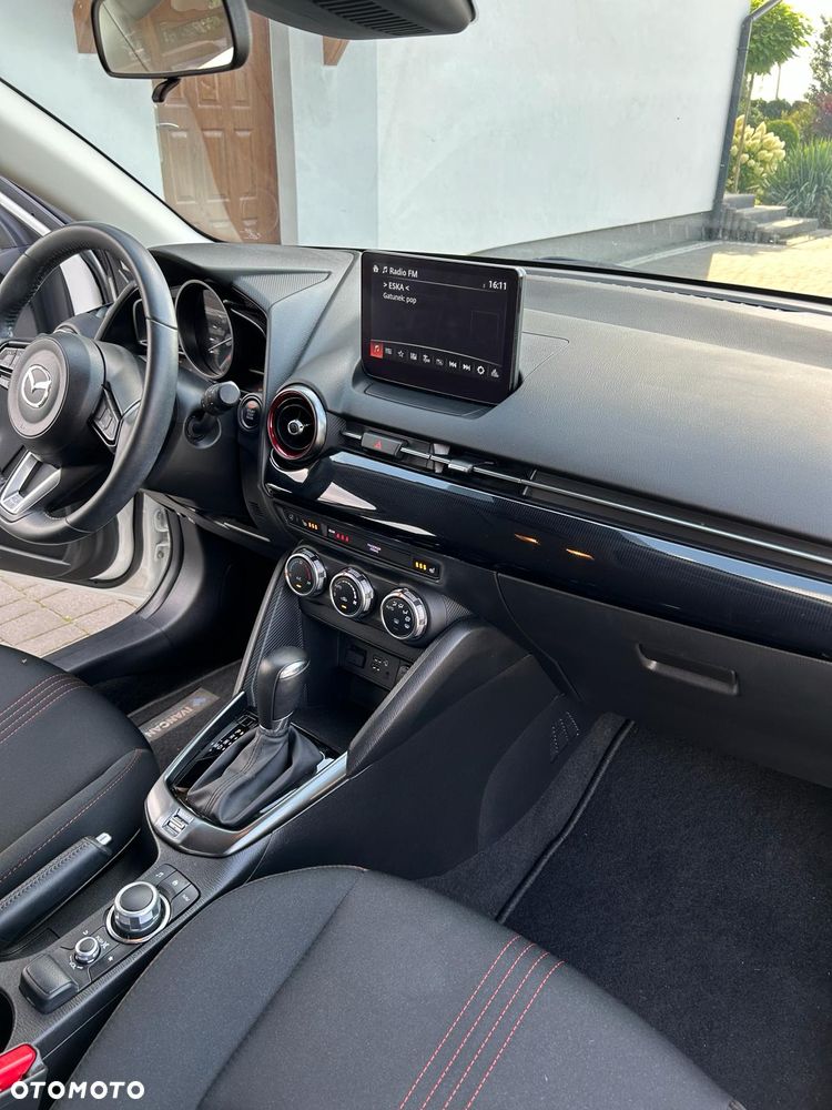 Mazda 2 SKYACTIV-G 90 Homura - 25