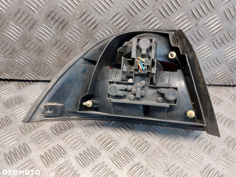 LAMPA PRAWY TYŁ SAAB 9-5 I SEDAN - 7