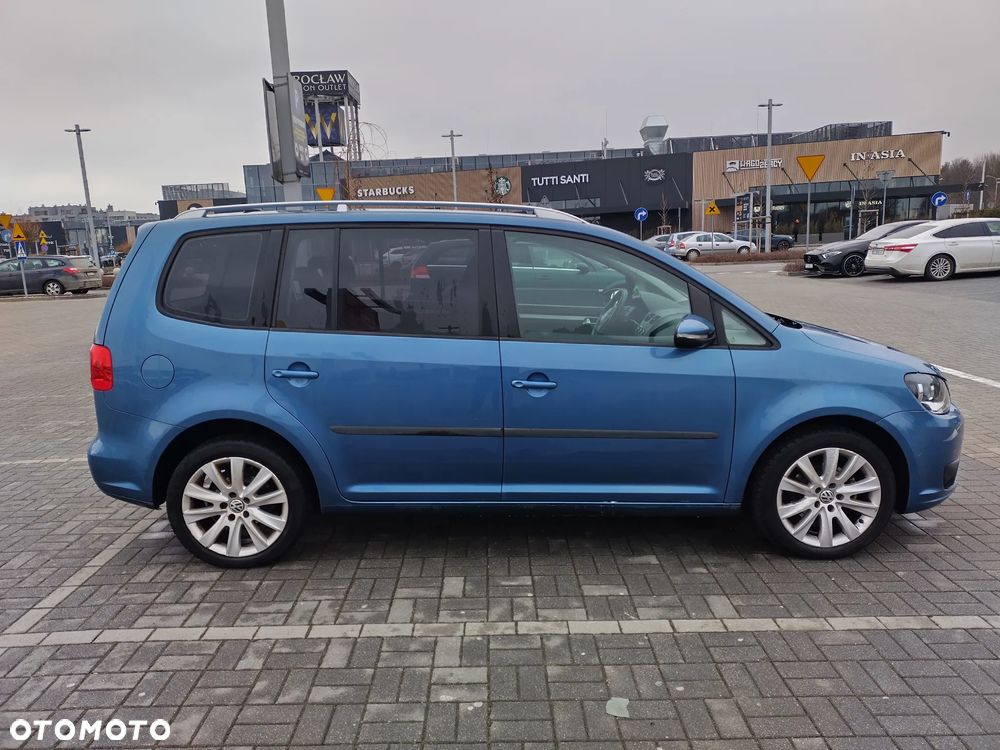 Volkswagen Touran 1.6 TDI DPF BlueMotion Technology Trendline - 12