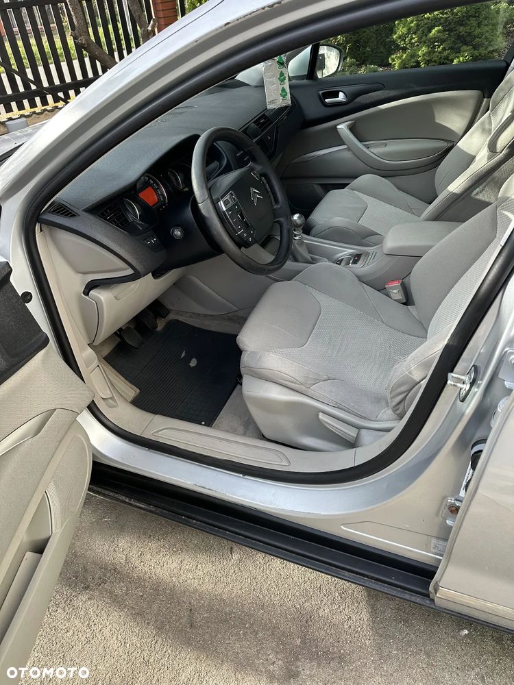 Citroën C5 2.0 HDi Confort - 16