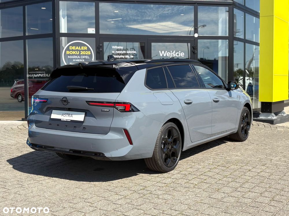 Opel Astra 1.6 T Plug-in Hybrid Edition - 4