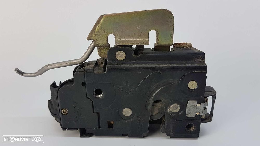 FECHADURA PORTA FRONTAL DIREITA AUDI A6 AVANT 2001 - 3