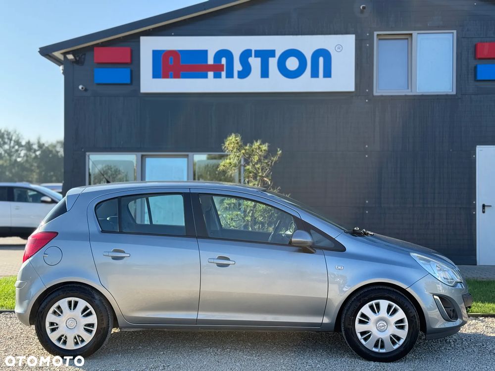 Opel Corsa 1.2 16V Enjoy - 9