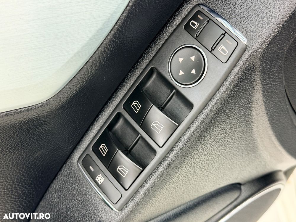 Mercedes-Benz C 220 CDI DPF (BlueEFFICIENCY) Avantgarde - 10