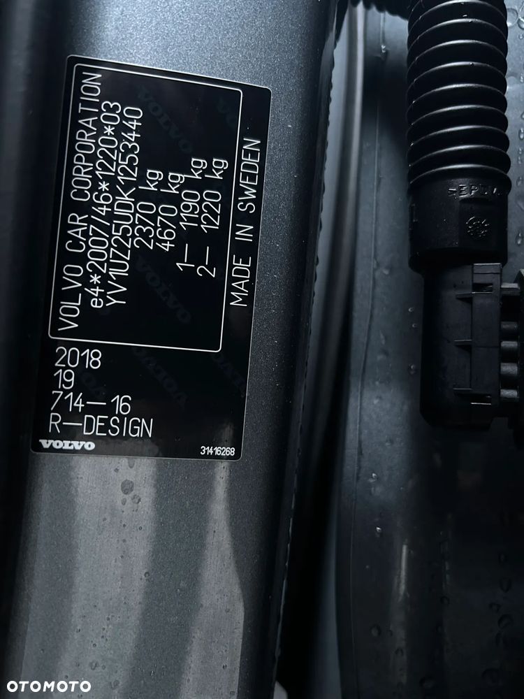 Volvo XC 60 B5 B Geartronic RDesign - 23