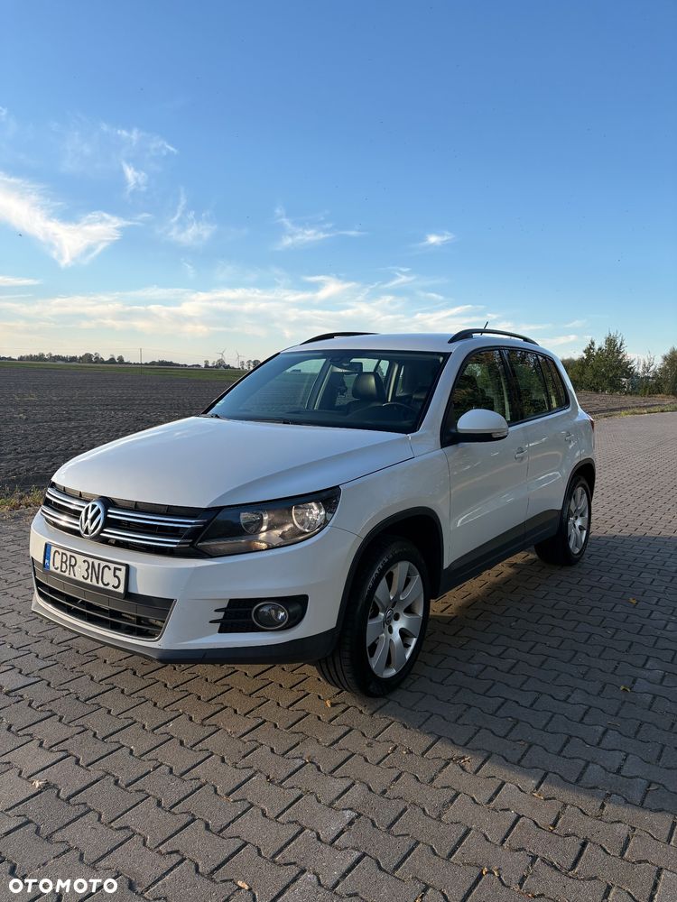 Volkswagen Tiguan - 1