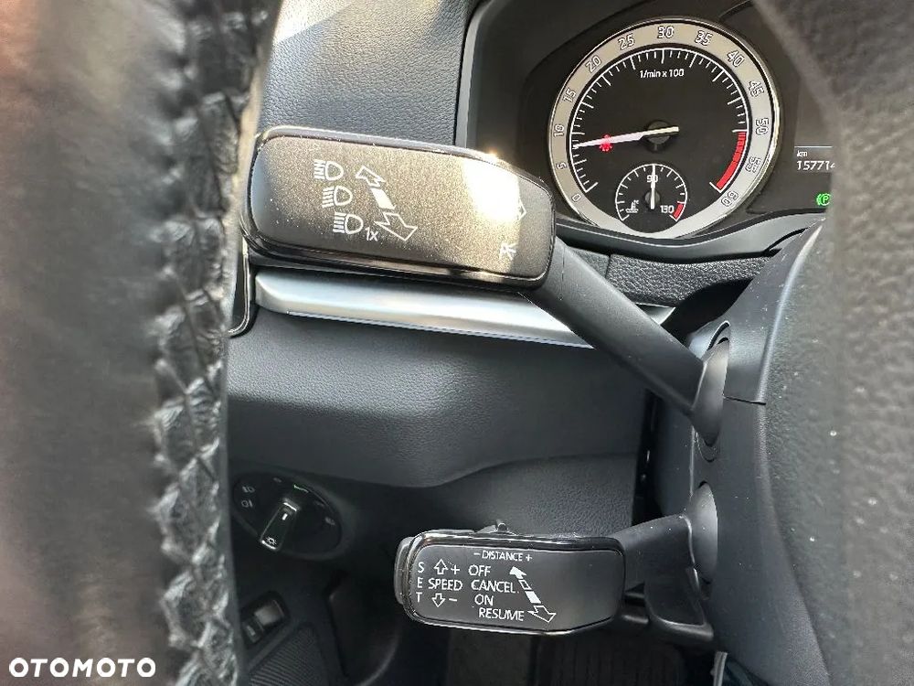 Skoda Karoq 1.6 TDI 4x2 Style DSG - 31