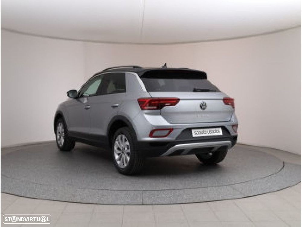 VW T-Roc 1.5 TSI Urban DSG - 17