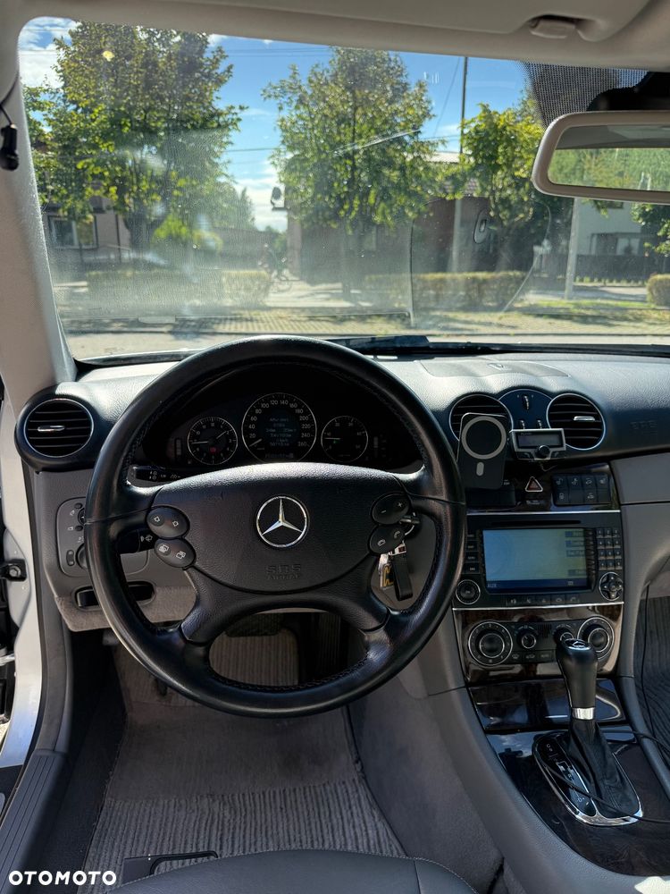 Mercedes-Benz CLK - 13
