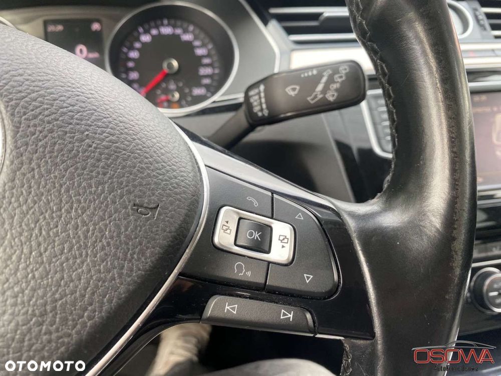 Volkswagen Passat - 41