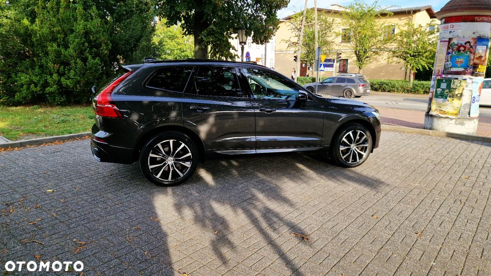 Volvo XC 60 B4 D AWD Plus Dark - 10