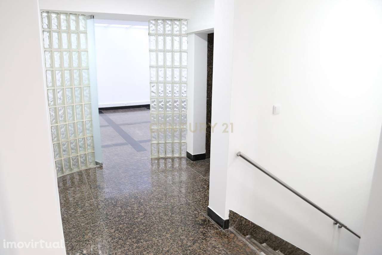 Loja em localização privilegiada - Grande imagem: 4/25