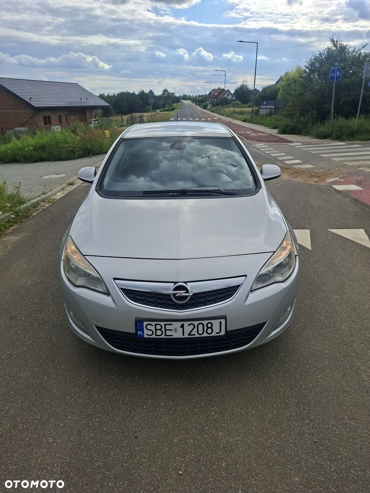 Opel Astra - 1