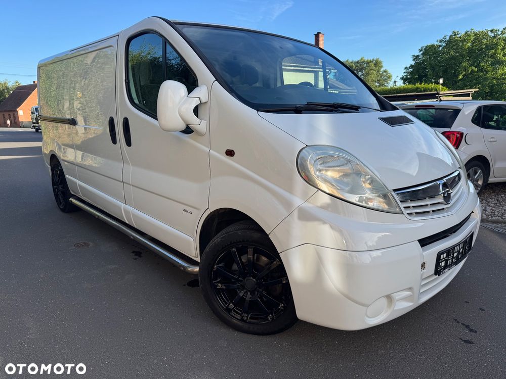 Opel Vivaro - 3