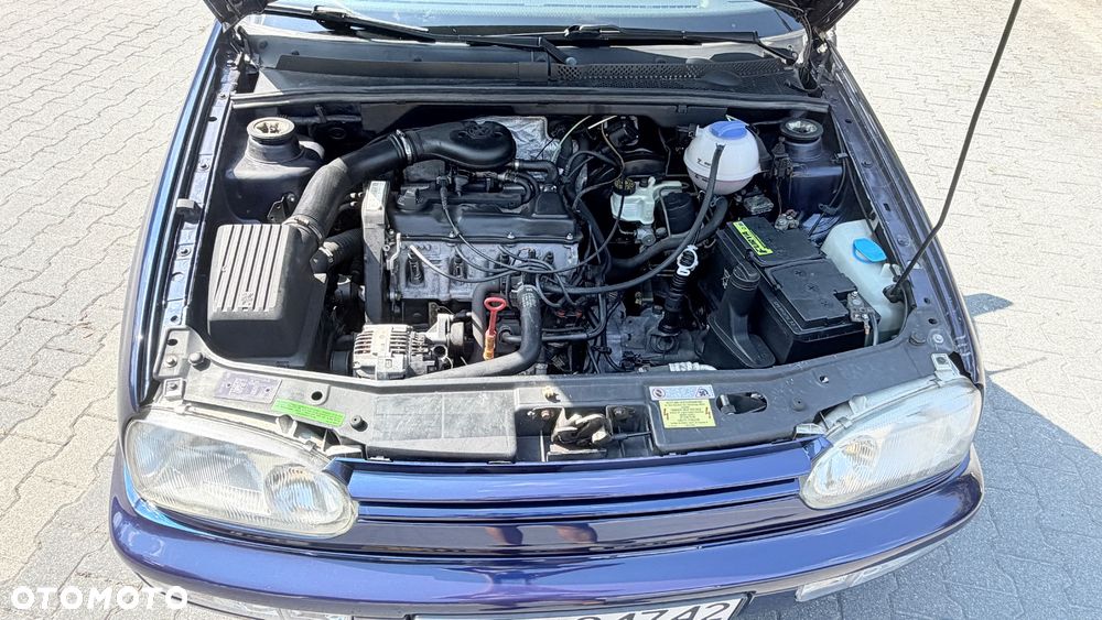 Volkswagen Golf Cabrio 1.8 - 29