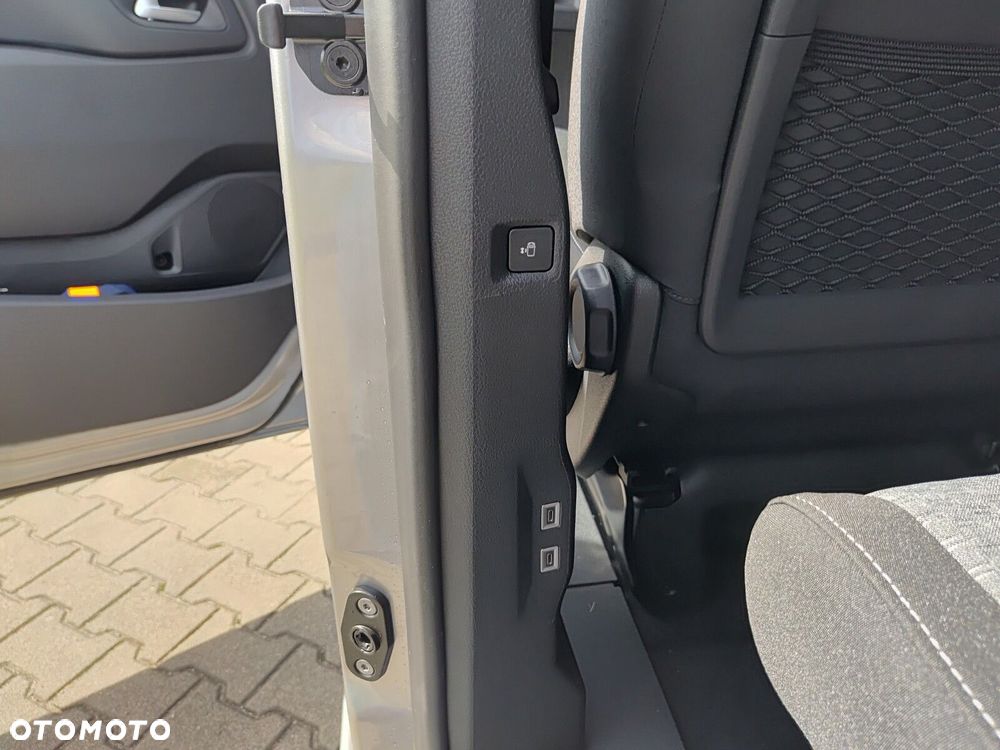 Opel Zafira - 21