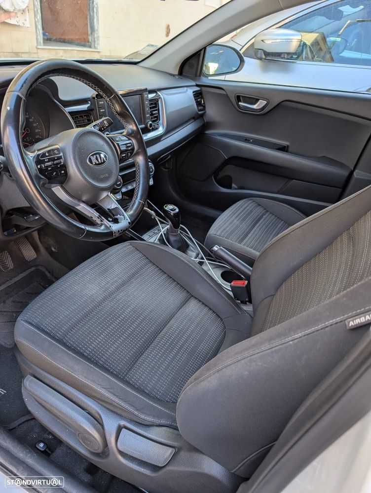 Kia Stonic 1.0 T-GDI EX - 4