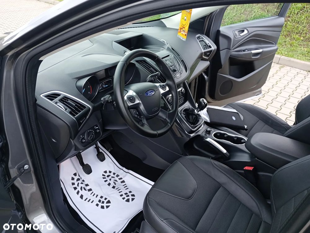 Ford Kuga 2.0 TDCi 4WD Titanium - 28